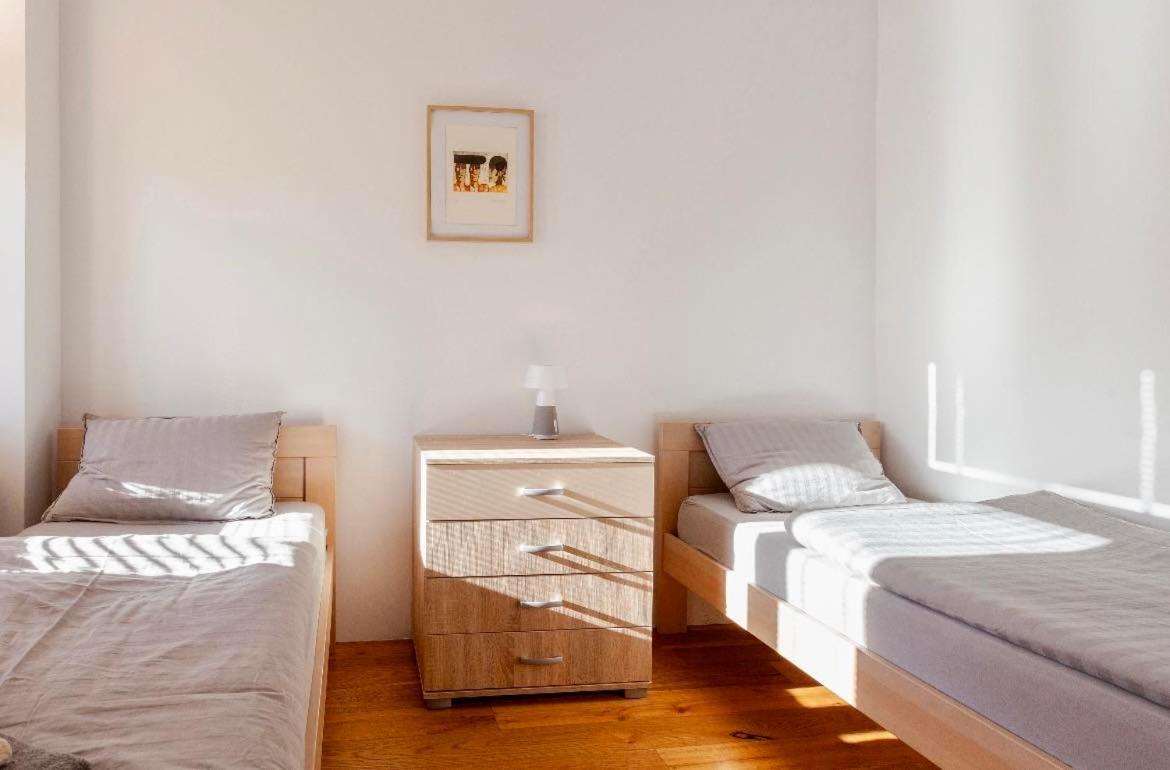 Apartments Miki'S Блед Екстер'єр фото