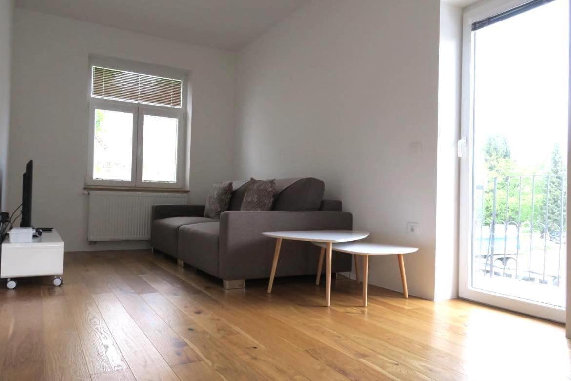 Apartments Miki'S Блед Екстер'єр фото