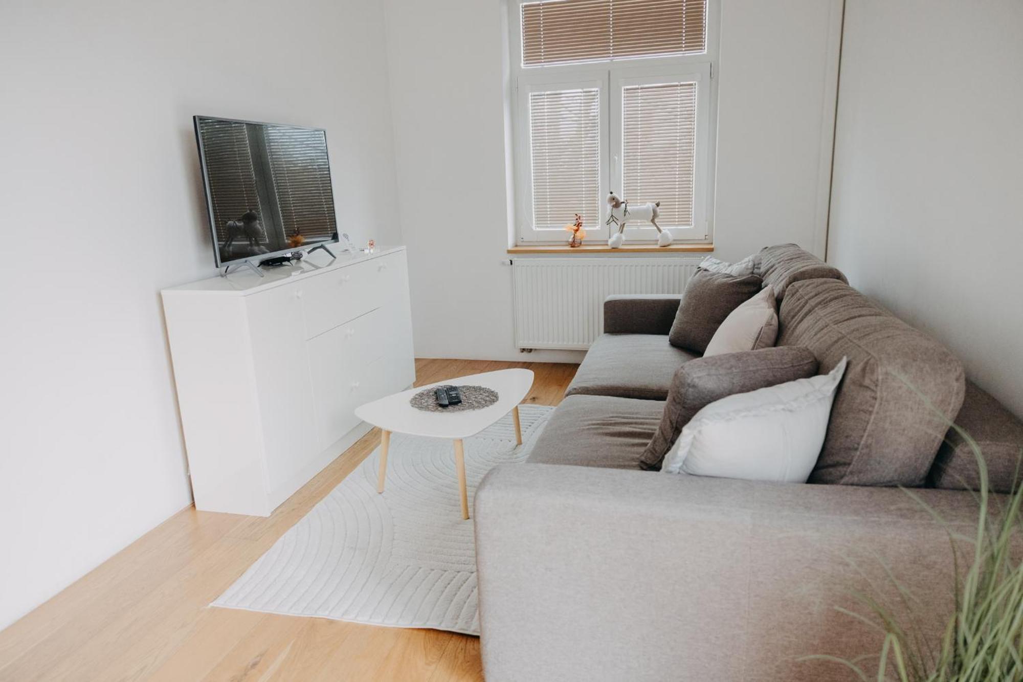 Apartments Miki'S Блед Екстер'єр фото